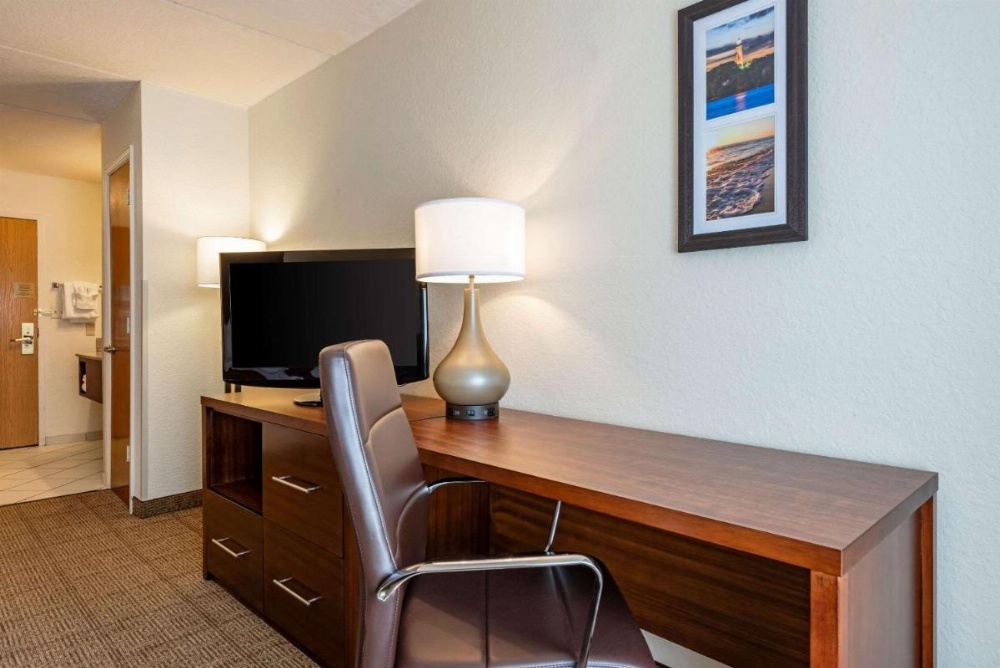 Room image 4